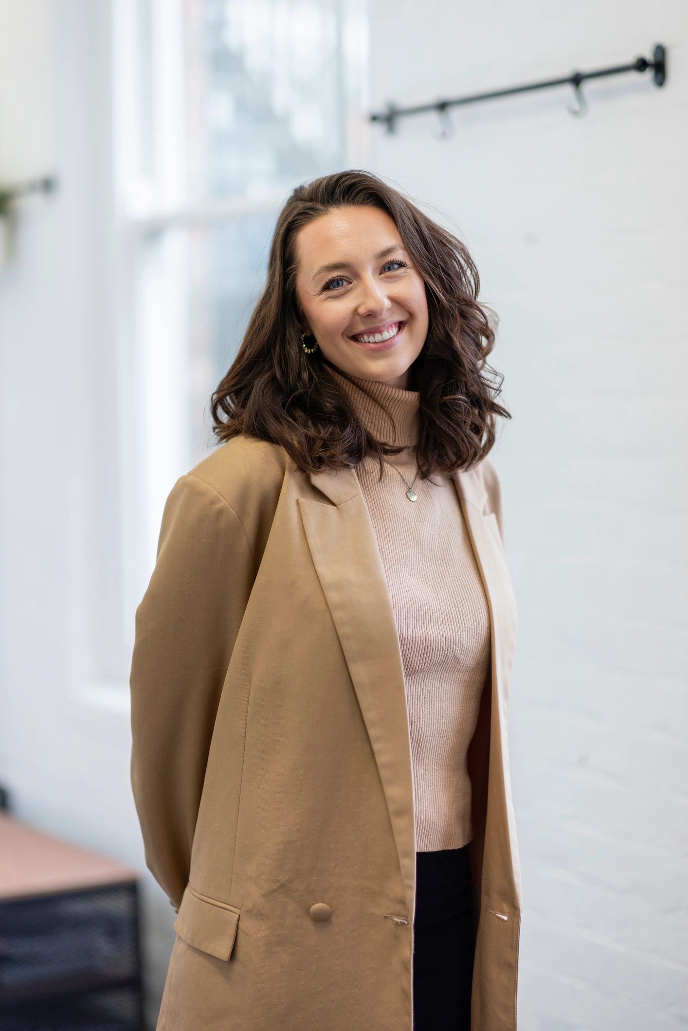 Professional portrait representing Edline Real Estate